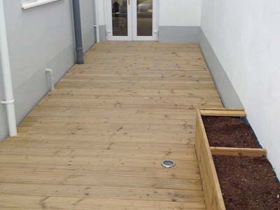 Garden projects by Florek Renovations